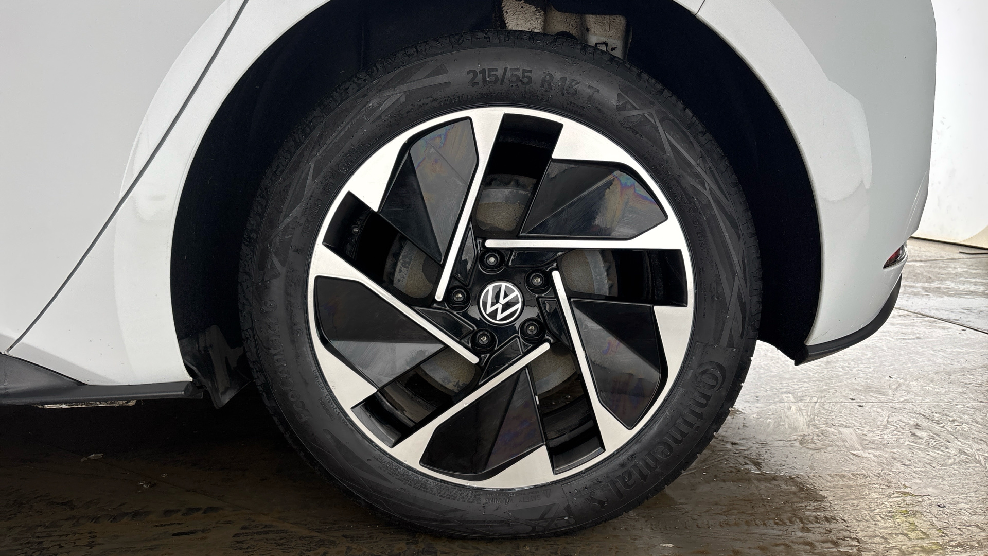 4020864 150kW Life Pro Performance 58kWh 5dr Auto