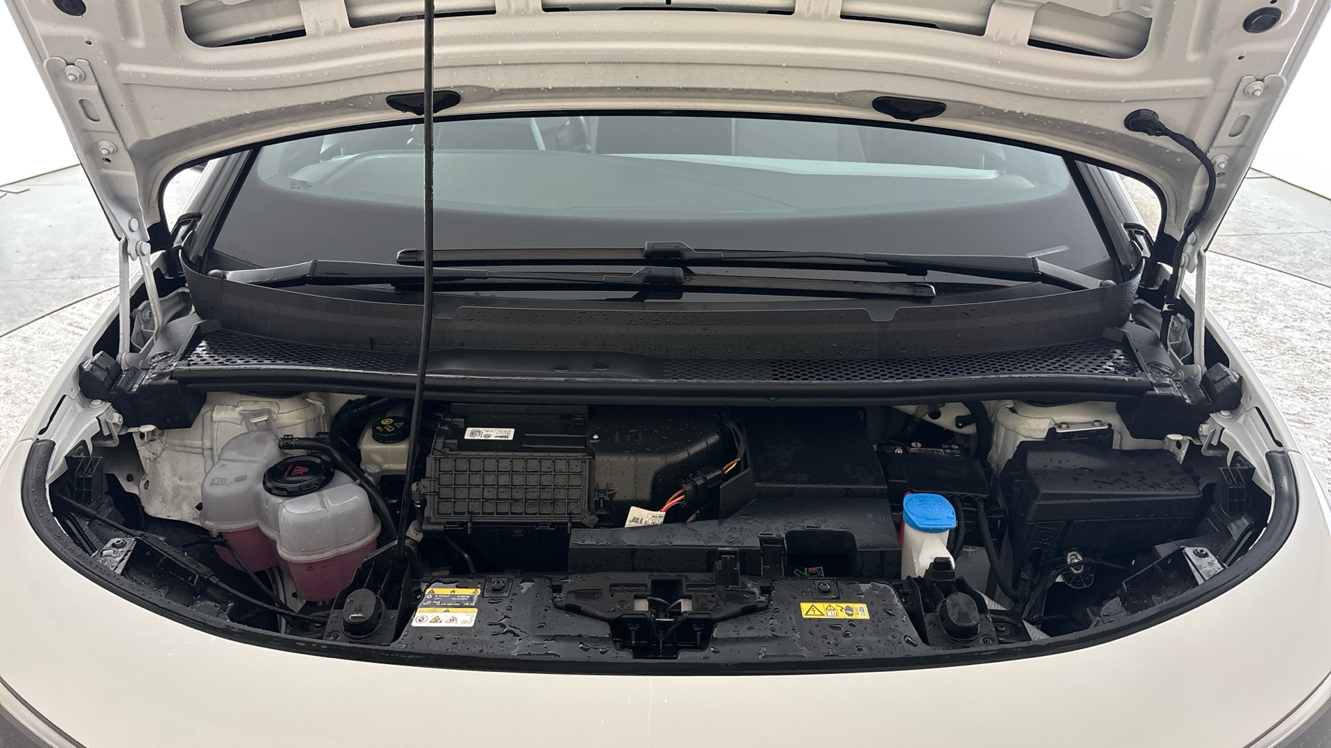 4020910 150kW Family Pro Performance 58kWh 5dr Auto