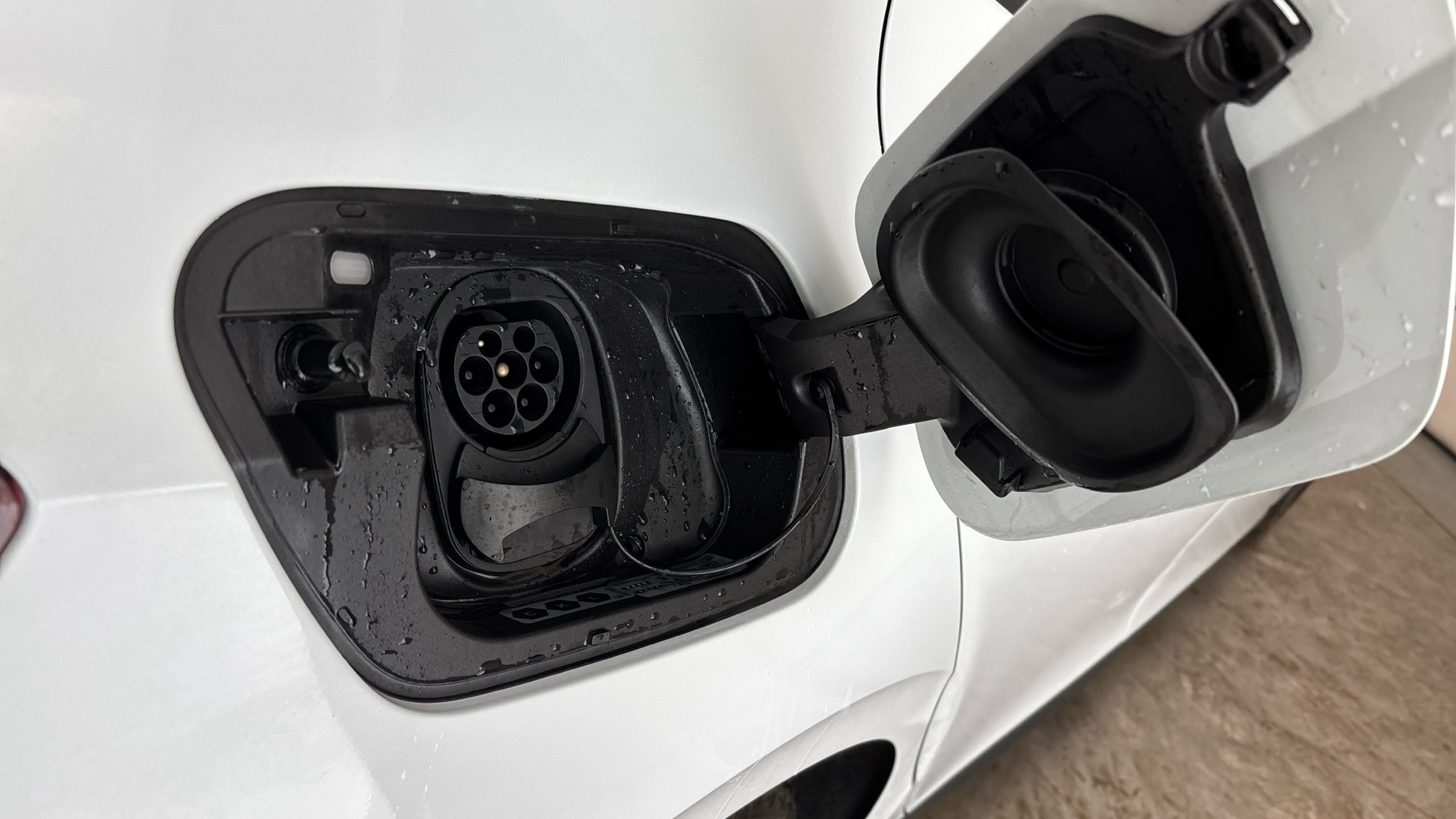 4020910 150kW Family Pro Performance 58kWh 5dr Auto