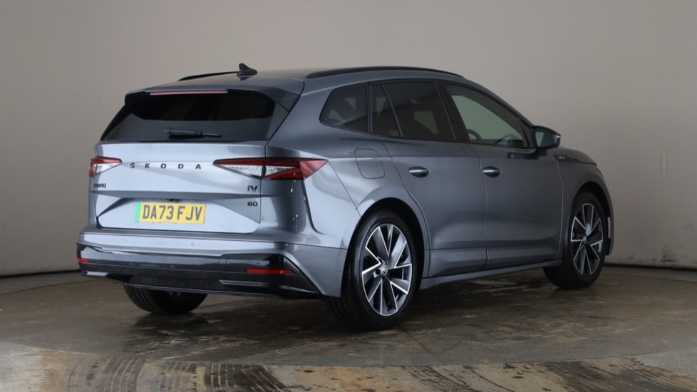 SKODA ENYAQ Image 5