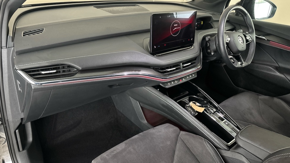 SKODA ENYAQ Image 10