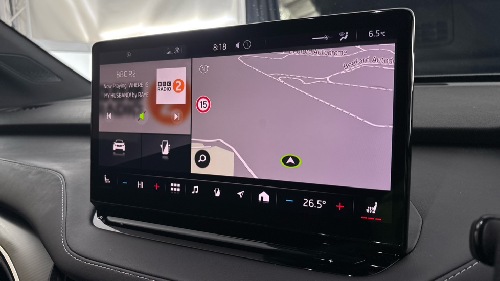 SKODA ENYAQ Image 12