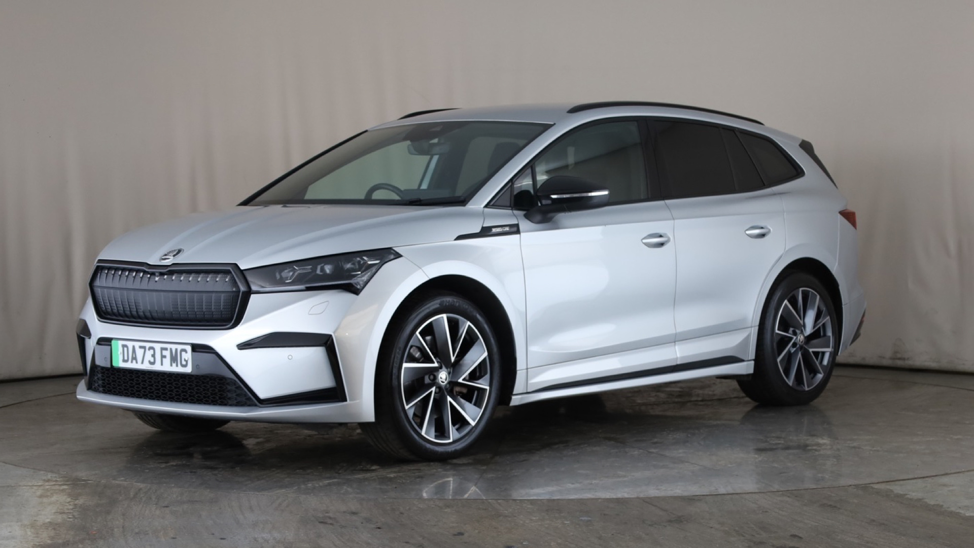 195kW 80x Sportline Plus 82kWh 4x4 5dr Auto [2023]