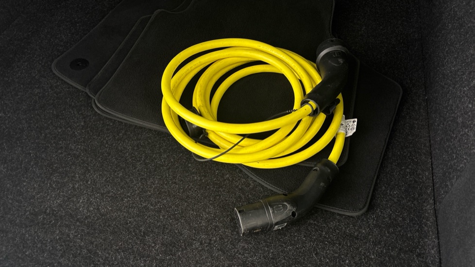 SKODA ENYAQ Image 22