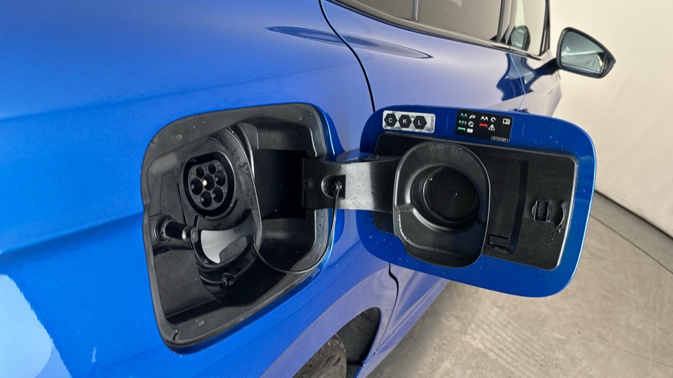 SKODA ENYAQ Image 21