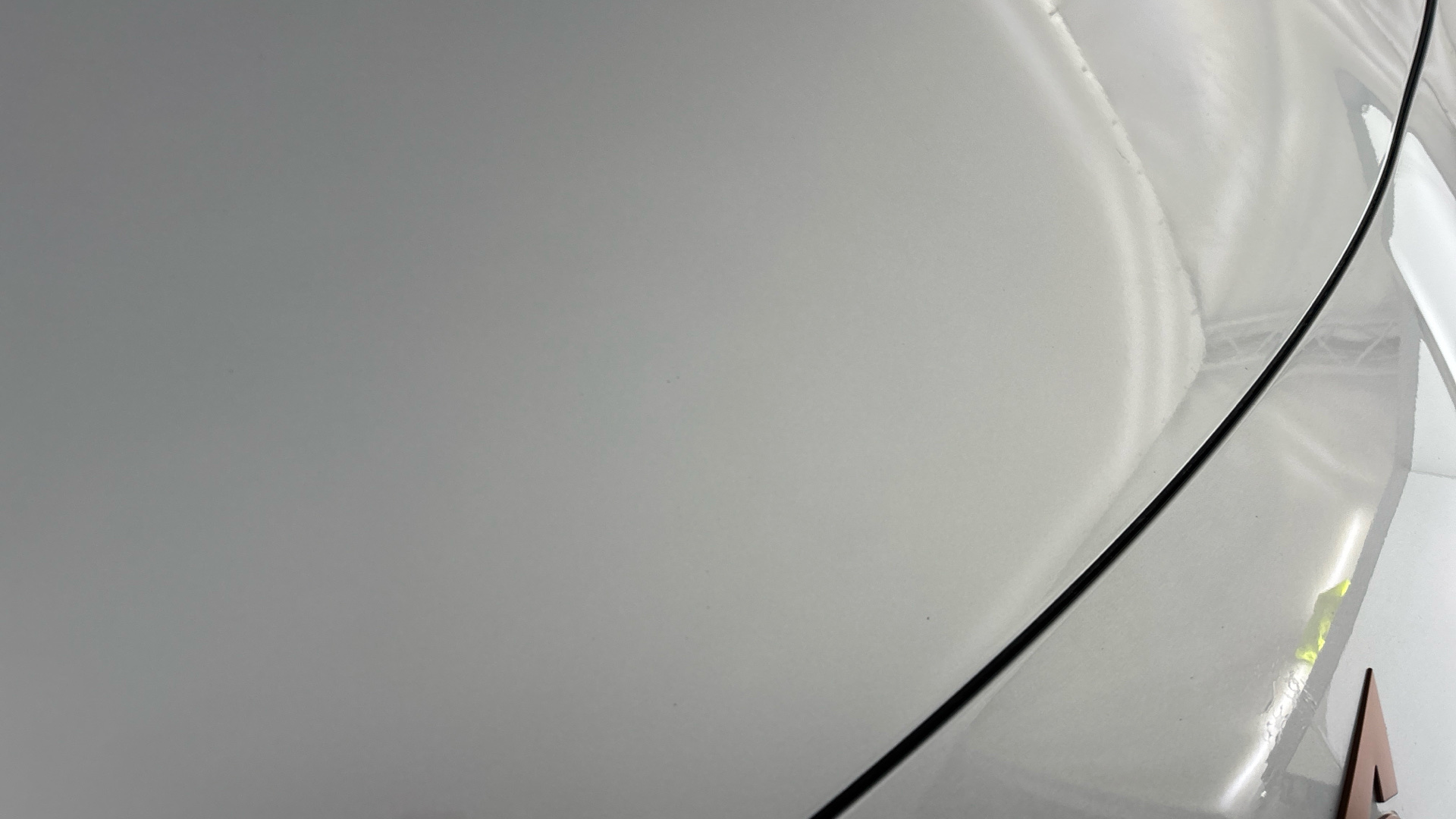 4020859 169kW e-Boost V2 77kWh 5dr Auto