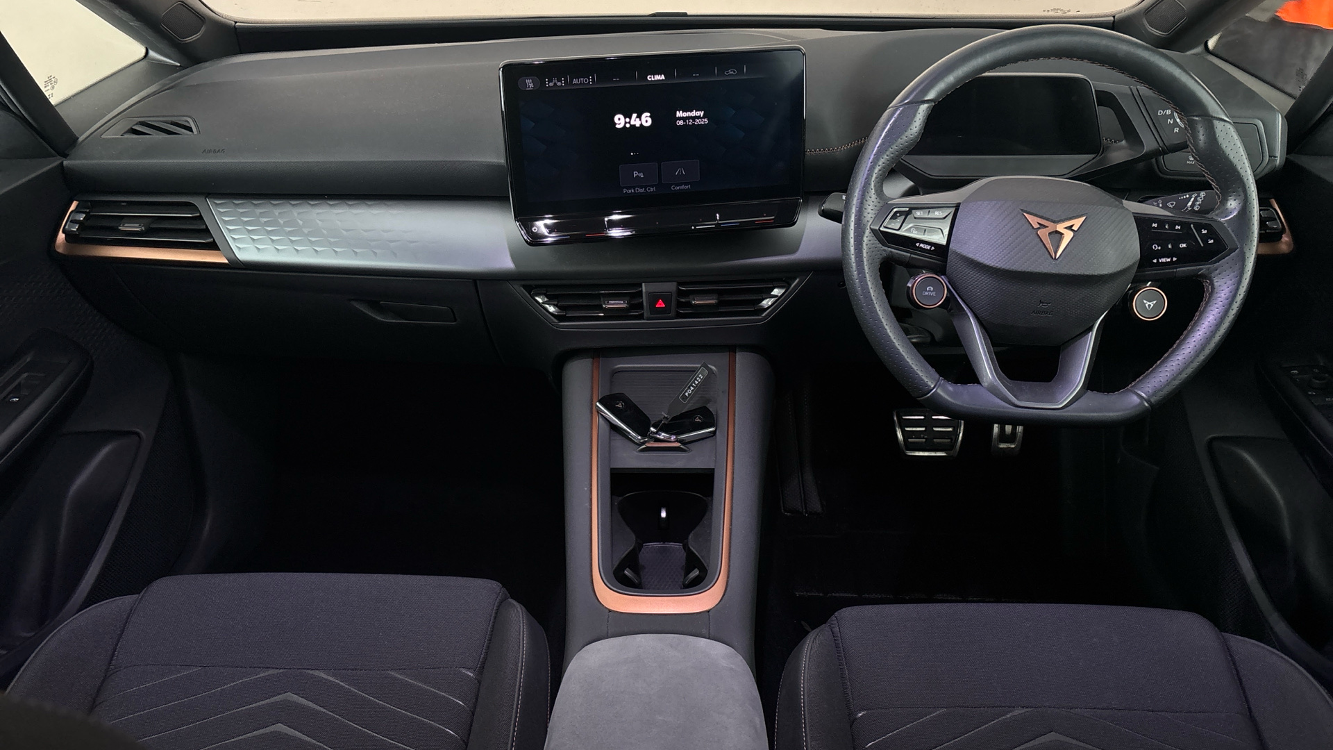 4020859 169kW e-Boost V2 77kWh 5dr Auto