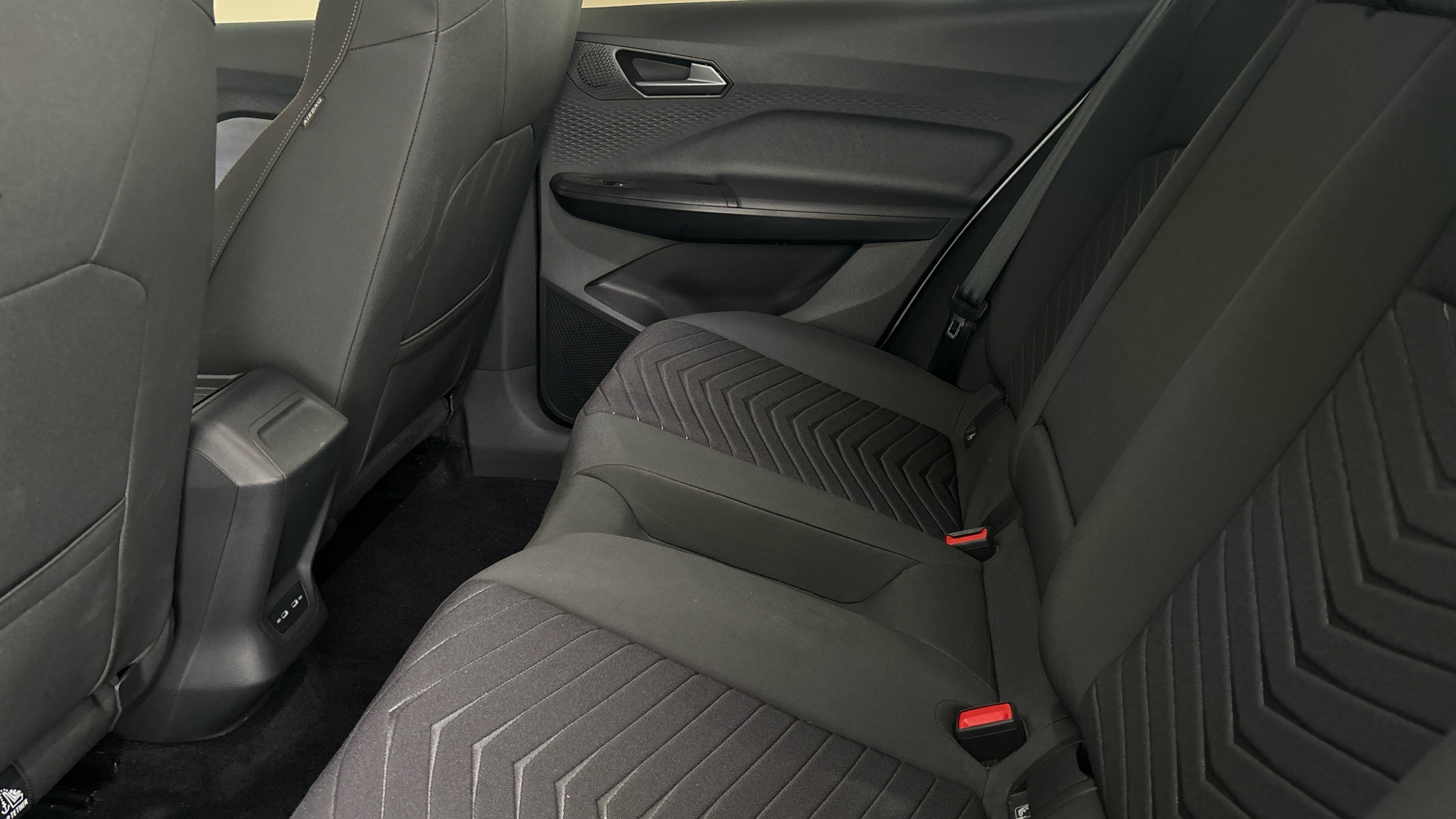 4020859 169kW e-Boost V2 77kWh 5dr Auto