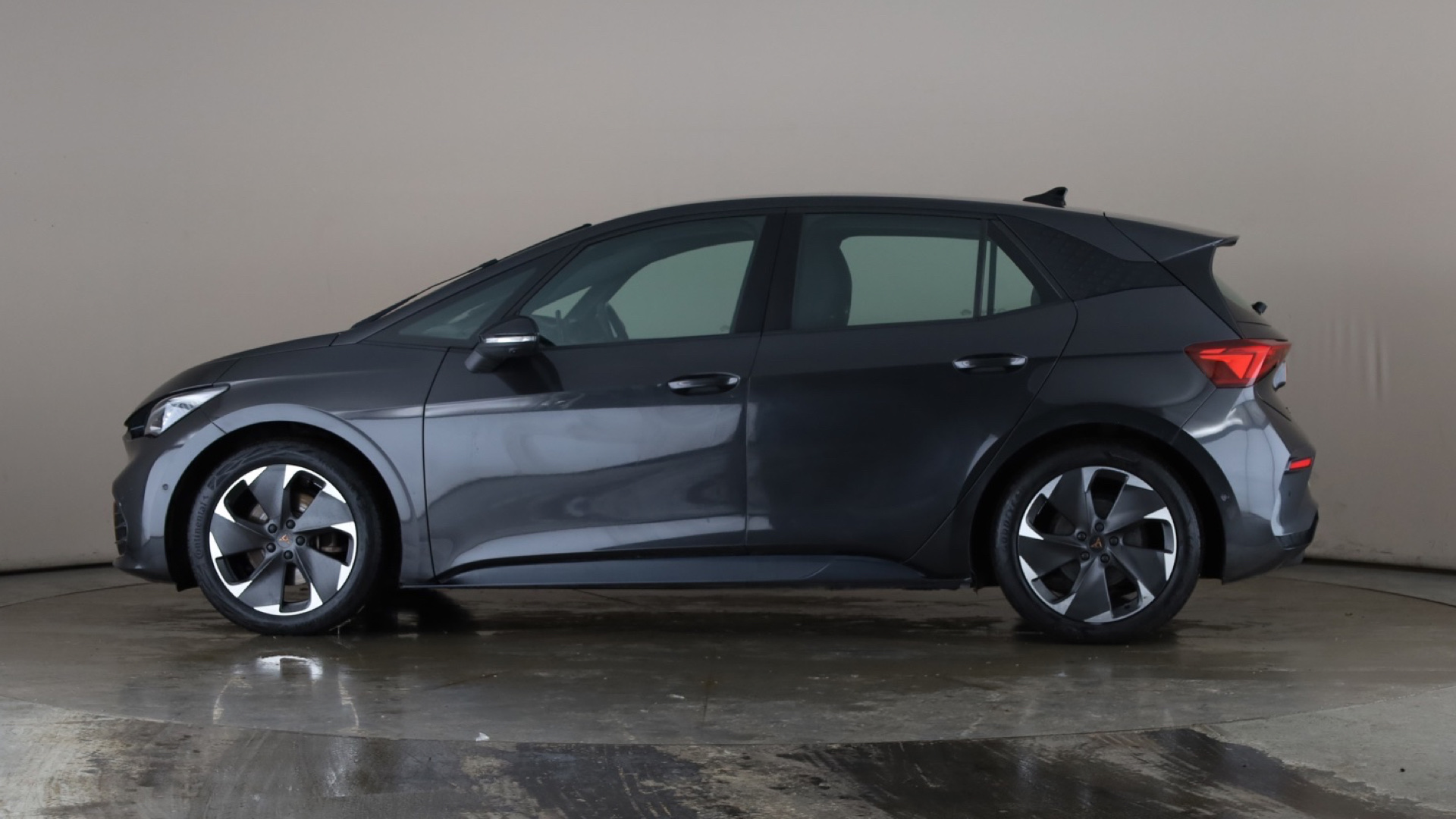 4027763 150kW V1 58kWh 5dr Auto