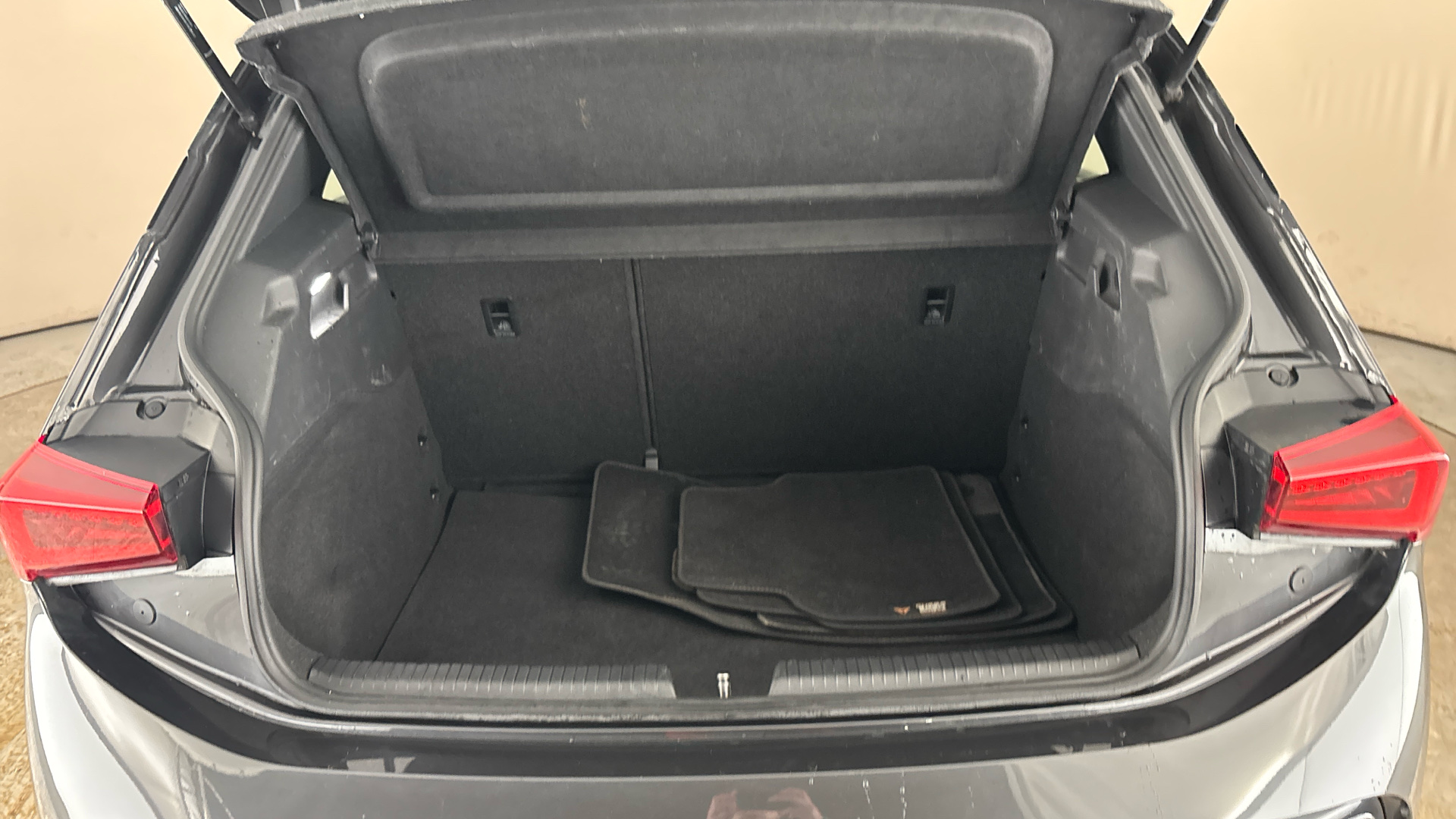 4027763 150kW V1 58kWh 5dr Auto