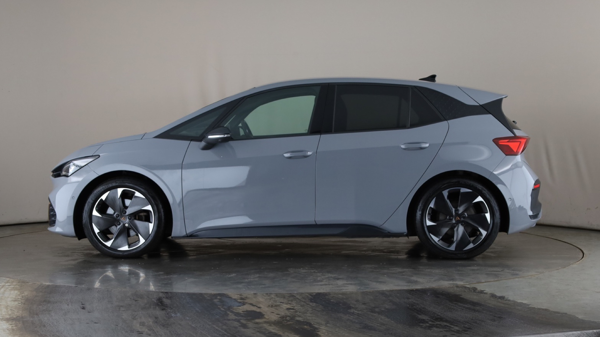 150kW V2 58kWh 5dr Auto [2023]