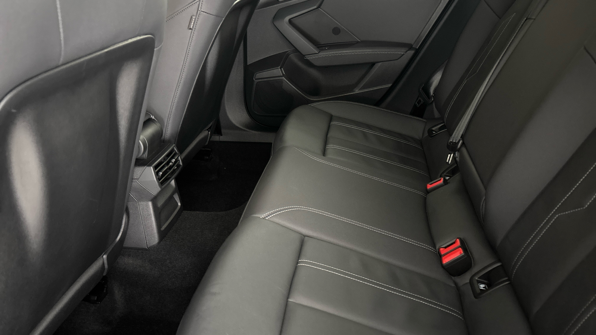 4020880 40 TFSI e S Line 5dr S Tronic