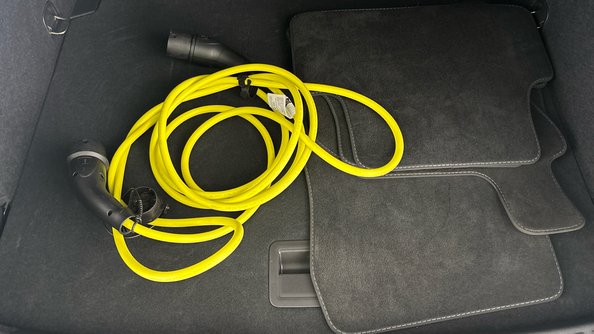 4020880 40 TFSI e S Line 5dr S Tronic