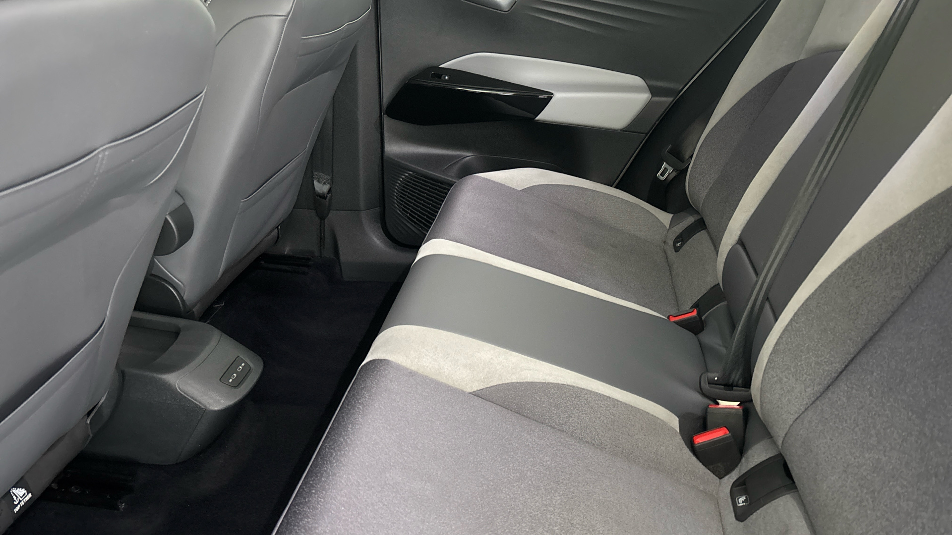 4027744 150kW Family Pro Performance 58kWh 5dr Auto