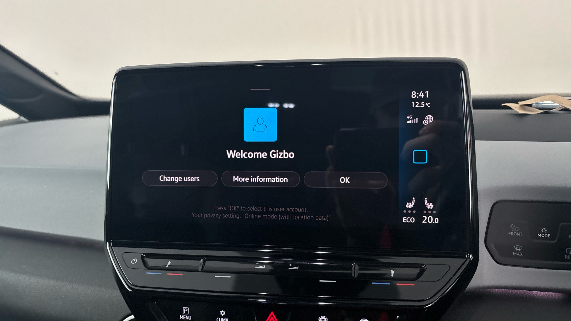 4021007 150kW Family Pro Performance 58kWh 5dr Auto