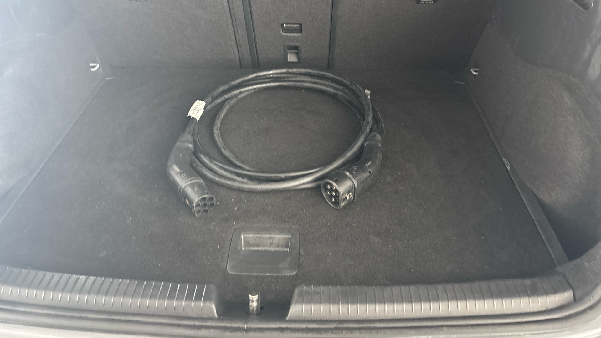 4021007 150kW Family Pro Performance 58kWh 5dr Auto