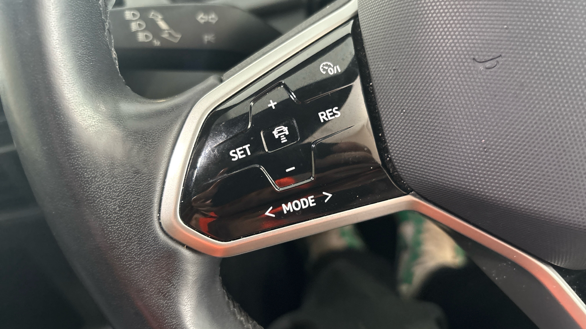 4021007 150kW Family Pro Performance 58kWh 5dr Auto