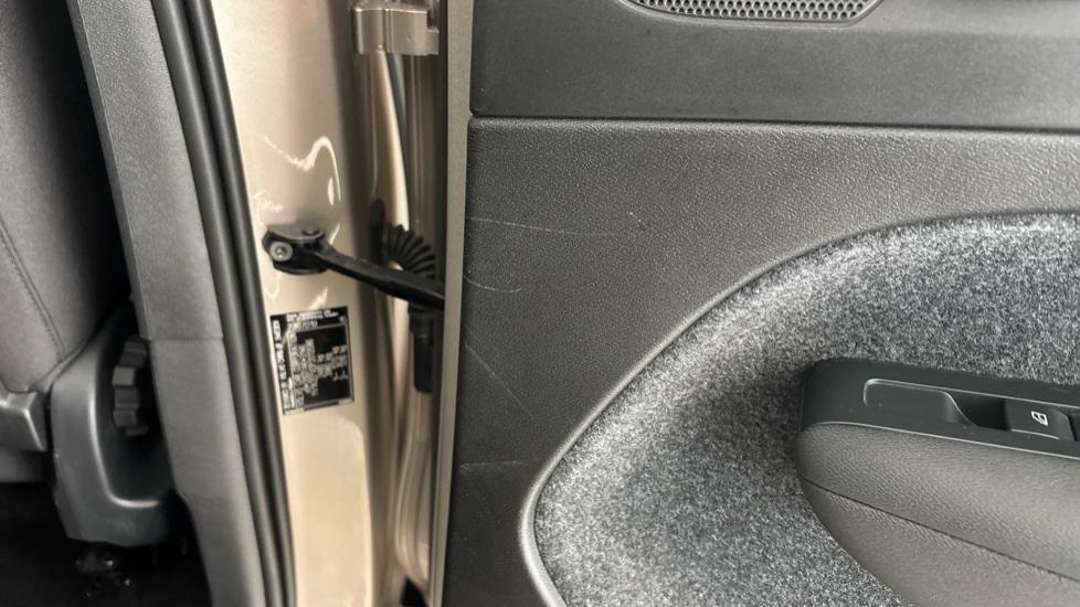 VOLVO XC40 Scratches
