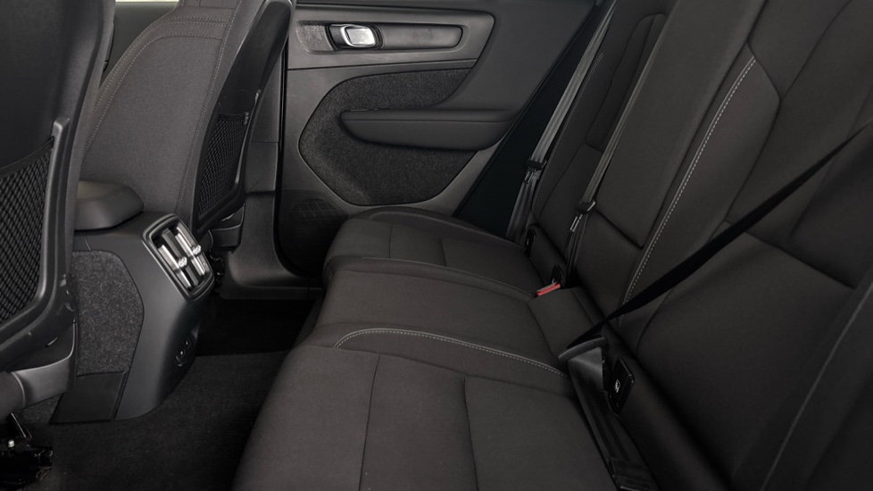 VOLVO XC40 Image 14