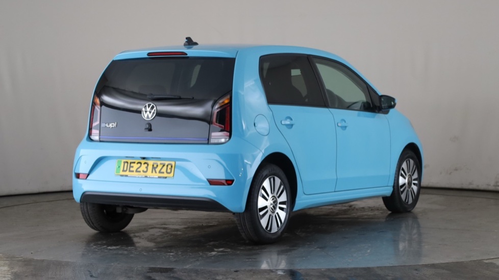 VOLKSWAGEN UP Image 5