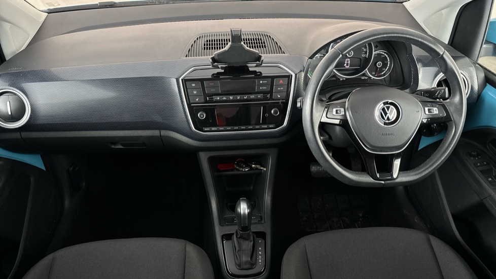VOLKSWAGEN UP Image 11