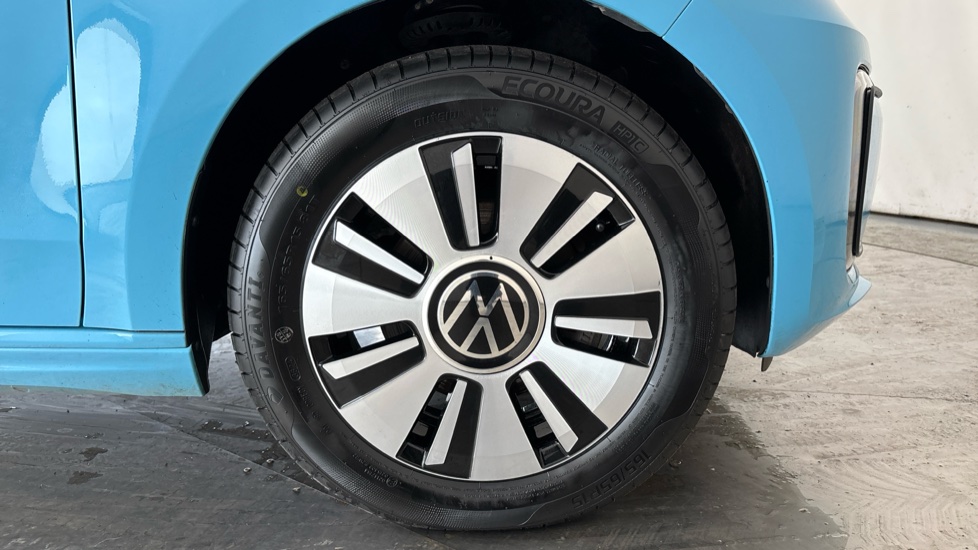 VOLKSWAGEN UP Image 20