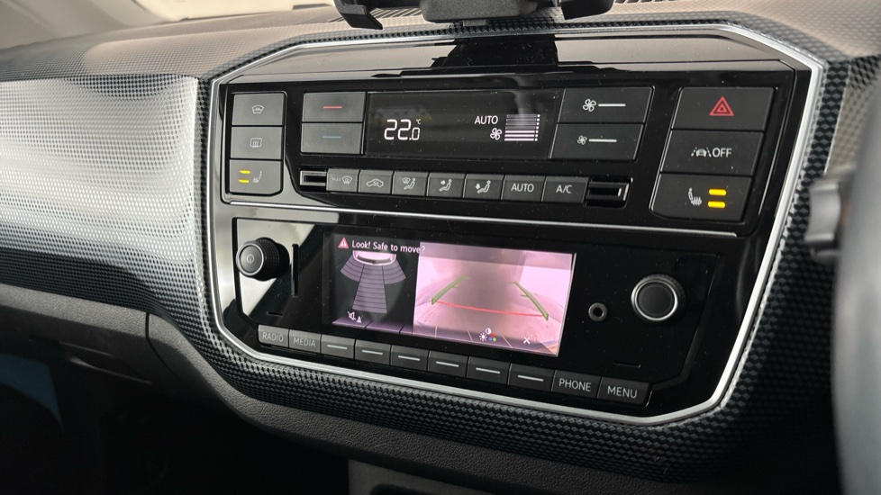 VOLKSWAGEN UP Reverse camera