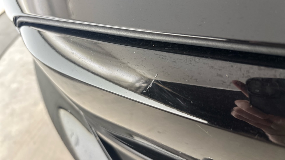VOLVO XC40 scratch and chips