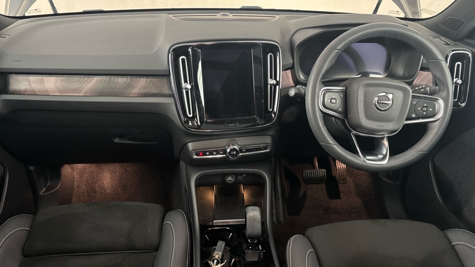 VOLVO XC40 Image 11