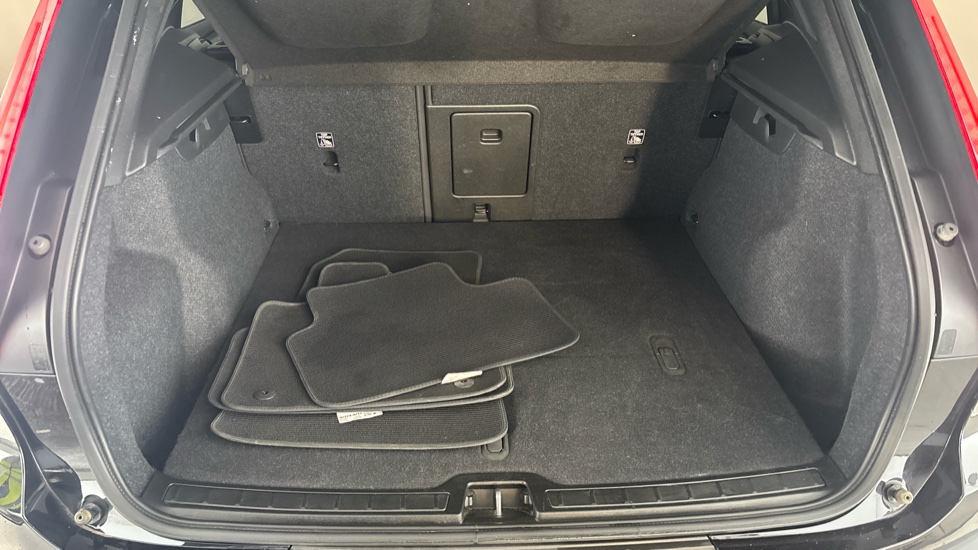 VOLVO XC40 Image 15