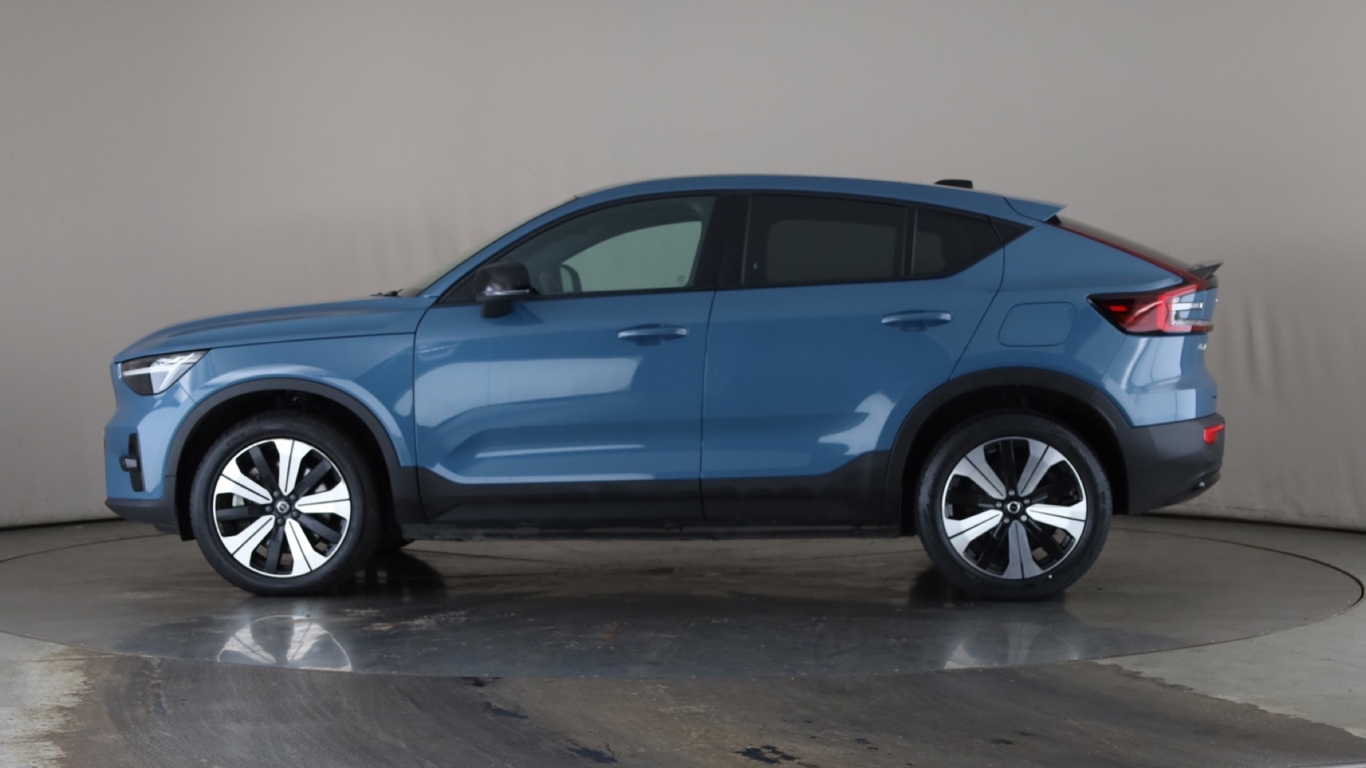 VOLVO C40 C40 ESTATE 170kW Recharge Plus 69kWh 5dr Auto