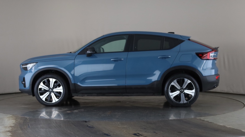 VOLVO C40 Image 2