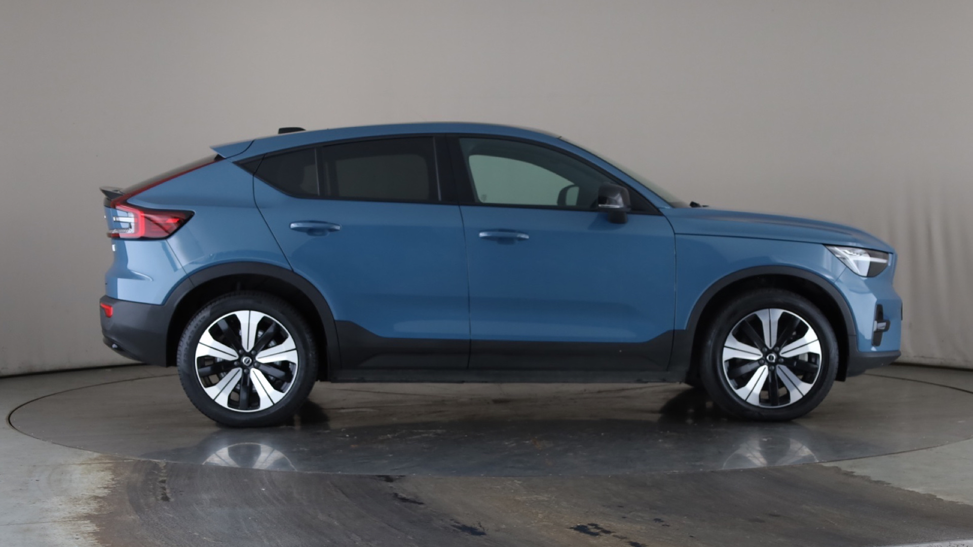 VOLVO C40 C40 ESTATE 170kW Recharge Plus 69kWh 5dr Auto