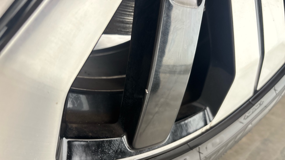 VOLVO C40 Chips