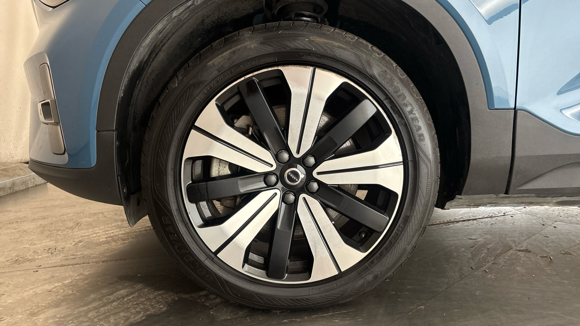 VOLVO C40 C40 ESTATE 170kW Recharge Plus 69kWh 5dr Auto