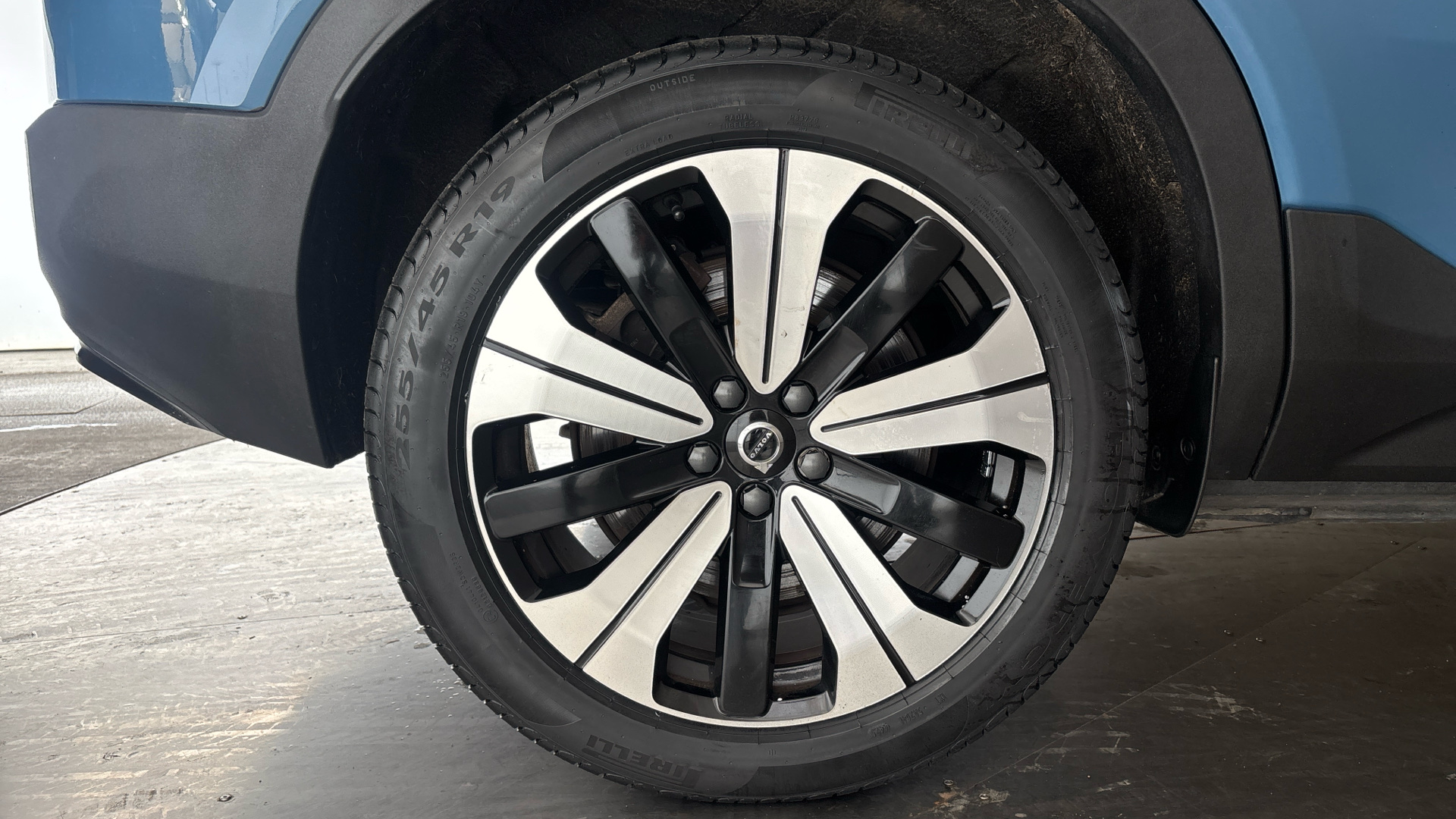 VOLVO C40 C40 ESTATE 170kW Recharge Plus 69kWh 5dr Auto