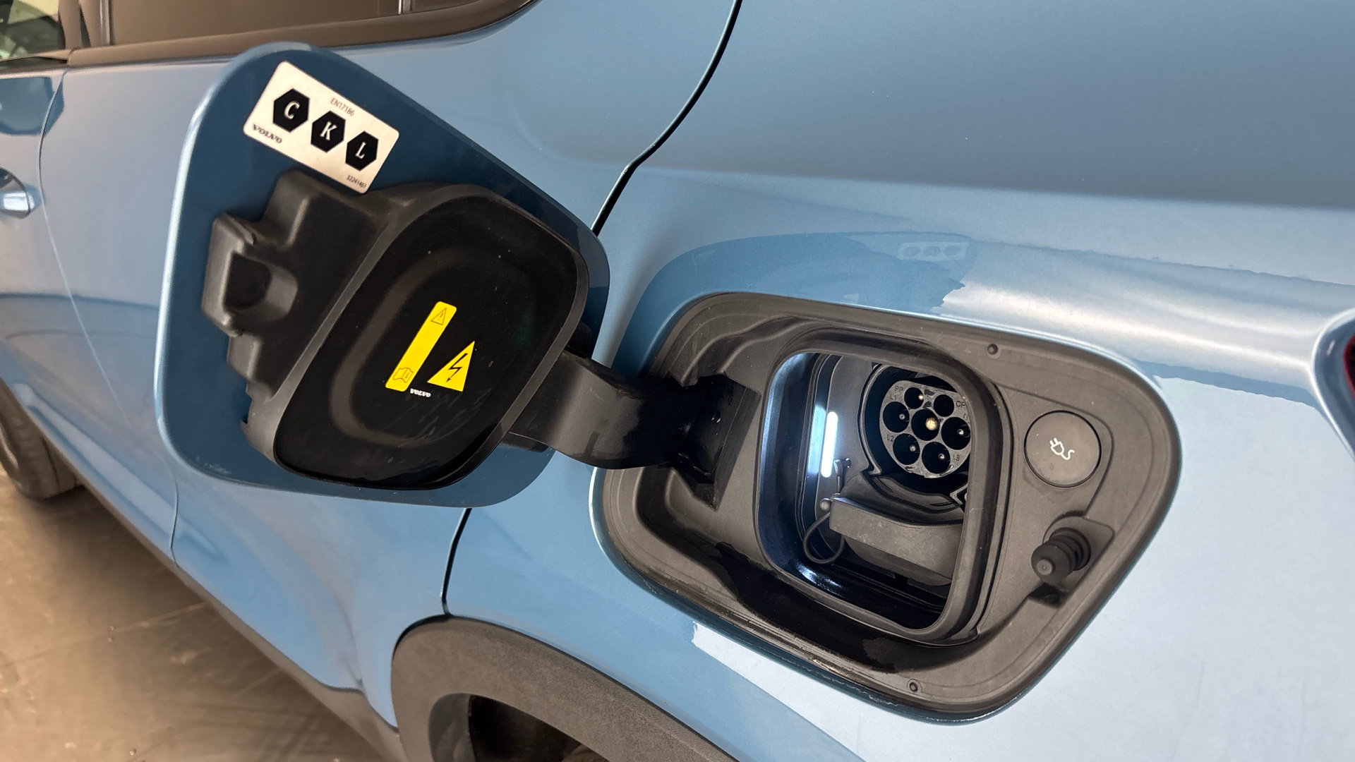 VOLVO C40 C40 ESTATE 170kW Recharge Plus 69kWh 5dr Auto