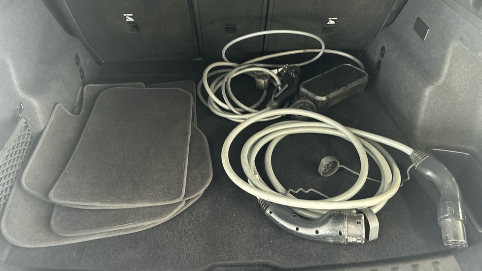 BMW iX1 Image 22