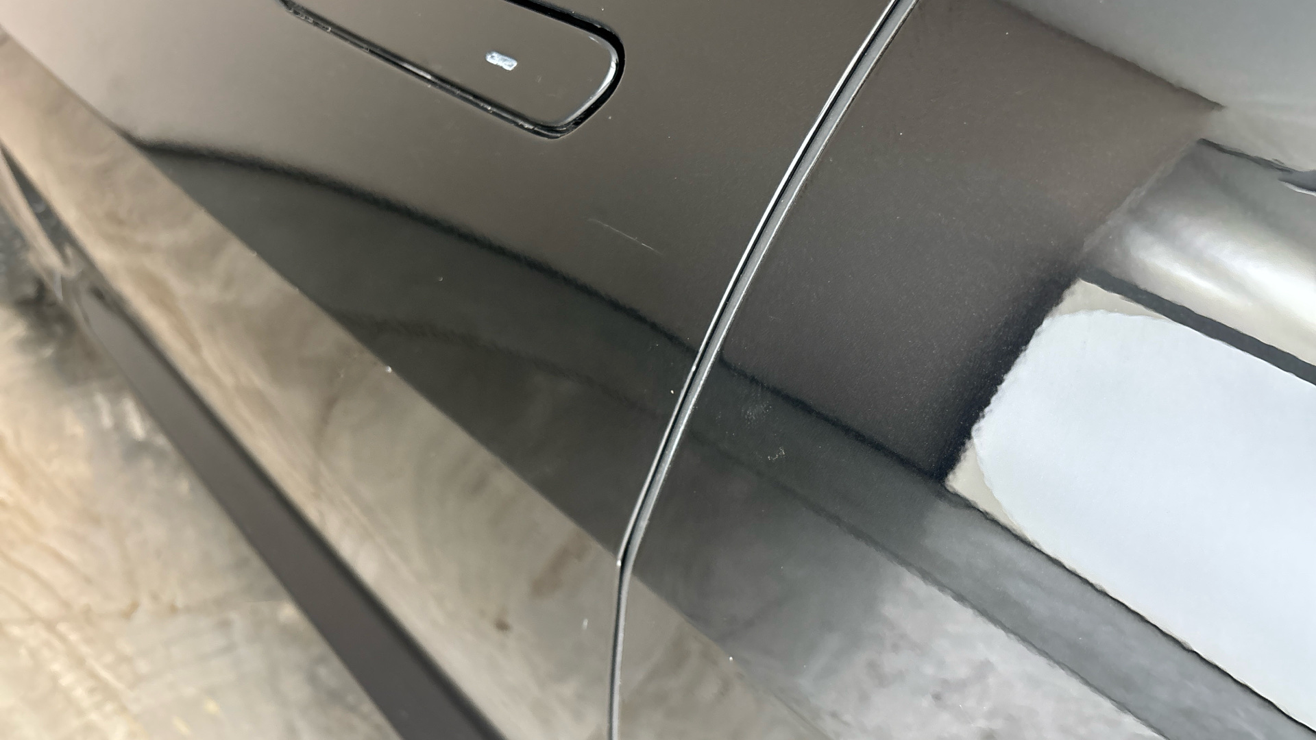 4027585 166kW GT Line 77.4kWh 5dr Auto