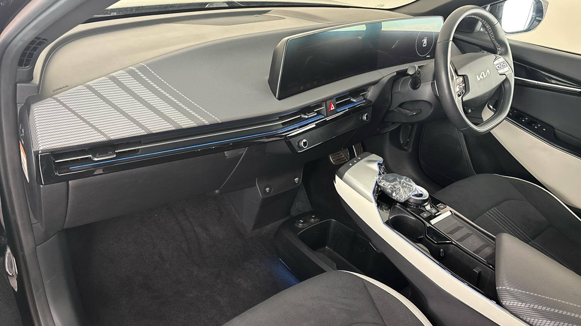 4027585 166kW GT Line 77.4kWh 5dr Auto