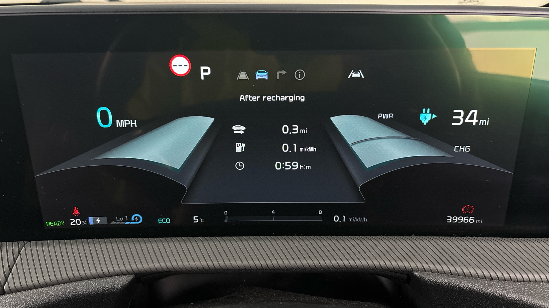 4027585 166kW GT Line 77.4kWh 5dr Auto