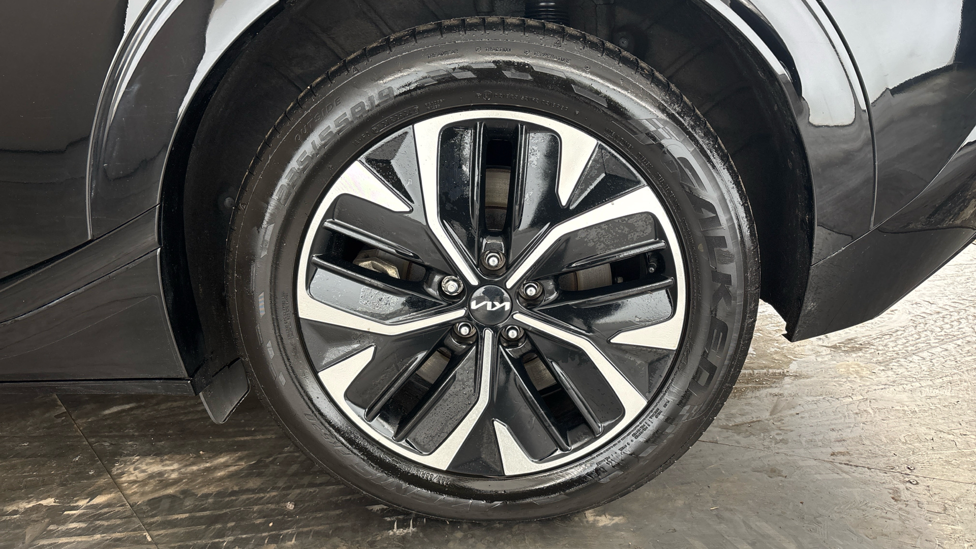 4027585 166kW GT Line 77.4kWh 5dr Auto