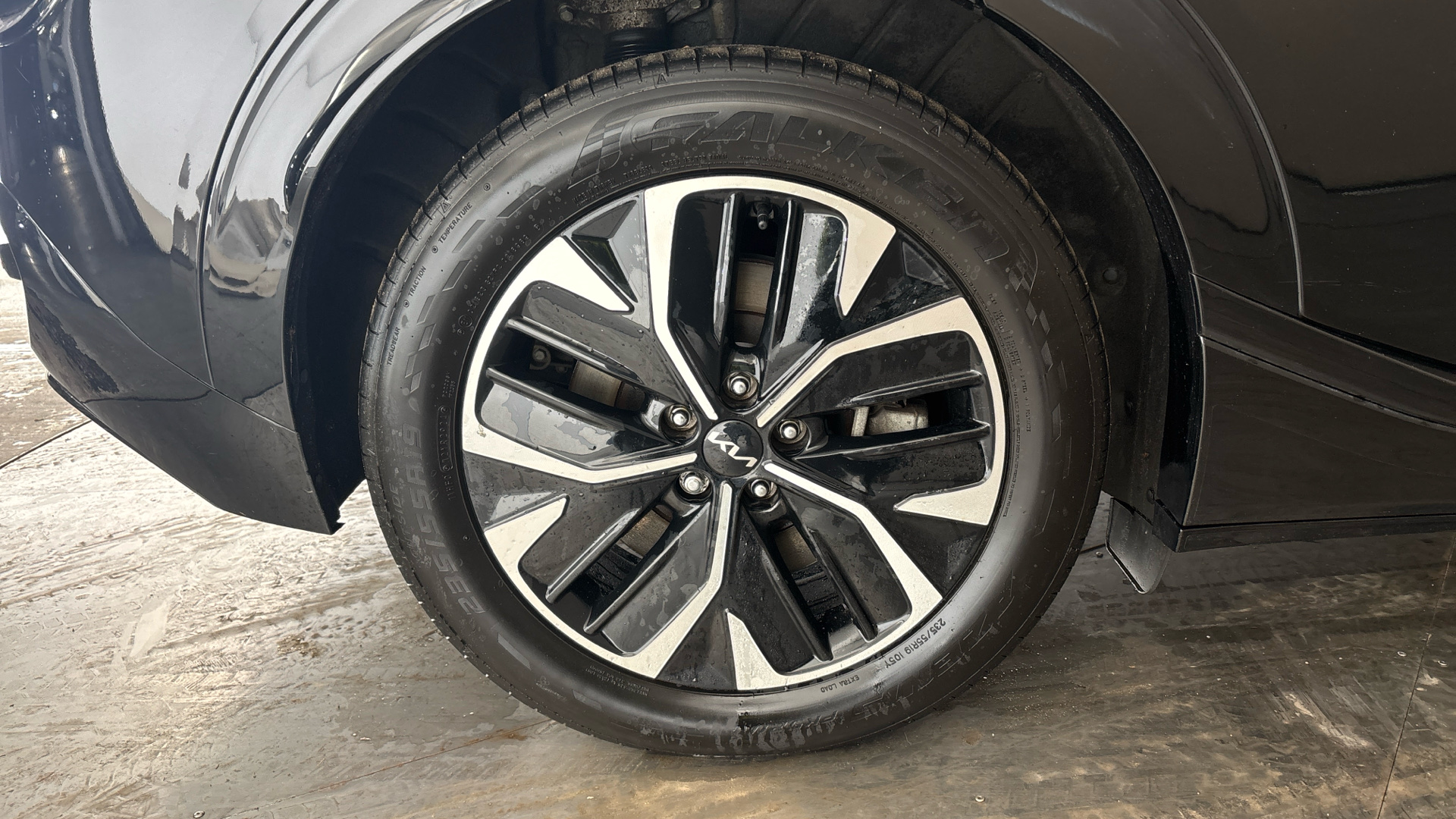 4027585 166kW GT Line 77.4kWh 5dr Auto