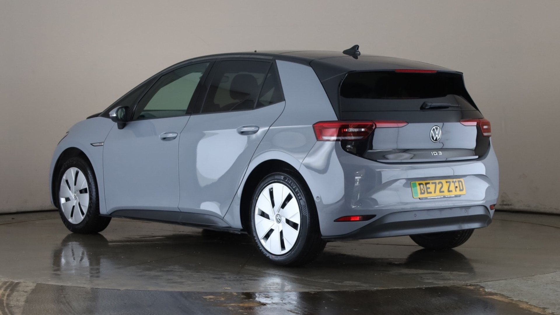 4058243 150kW Family Pro Performance 58kWh 5dr Auto