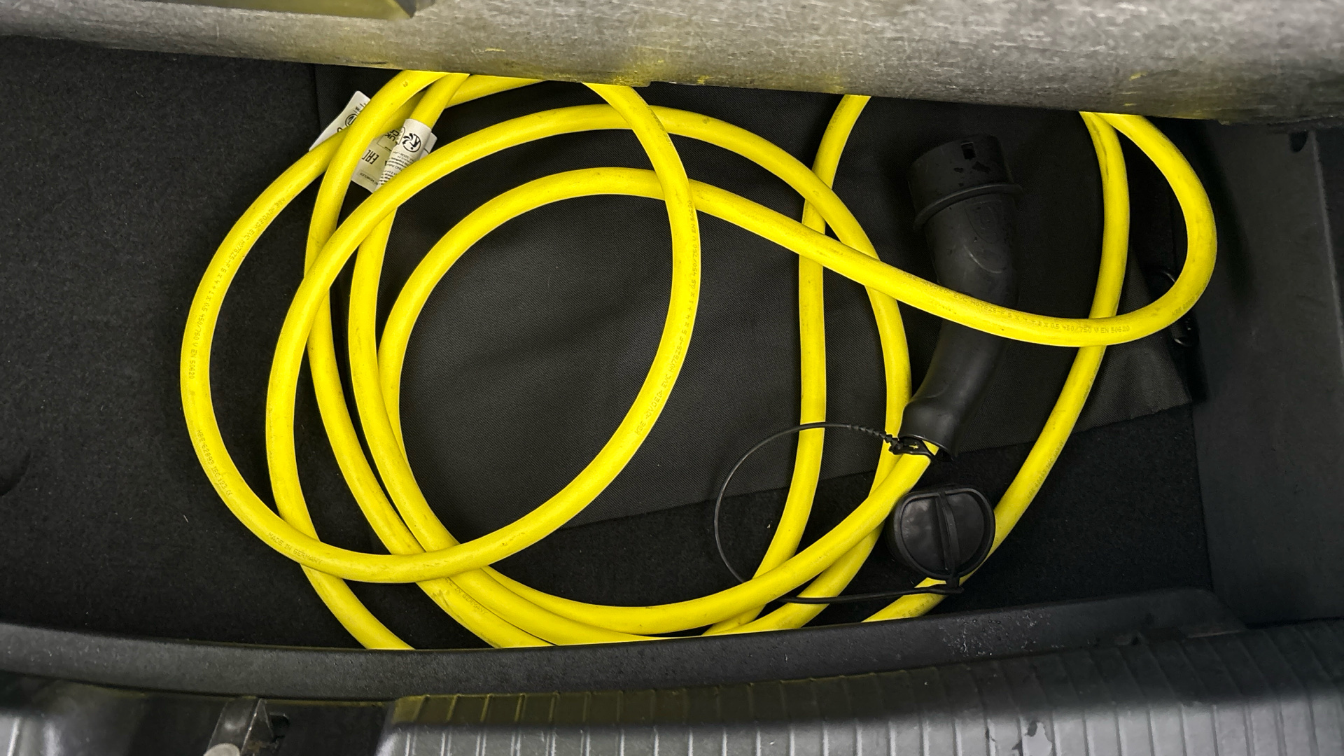 4058243 150kW Family Pro Performance 58kWh 5dr Auto