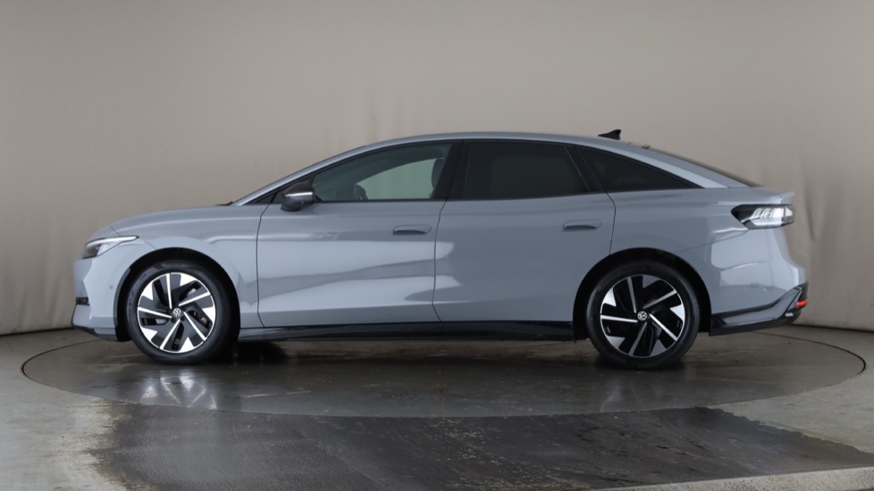 VOLKSWAGEN ID.7 Image 2
