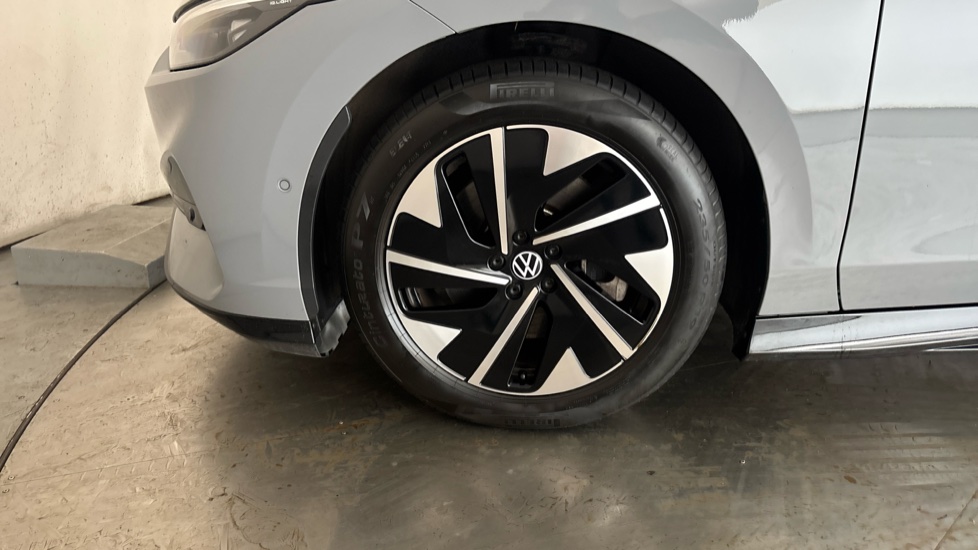 VOLKSWAGEN ID.7 Image 17