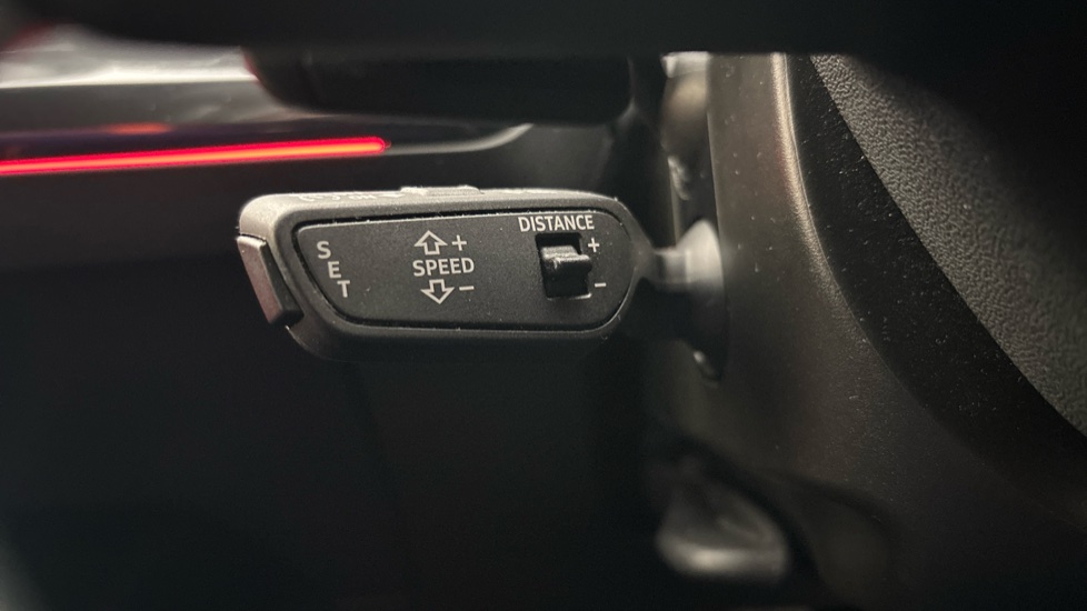 AUDI Q4 cruise control