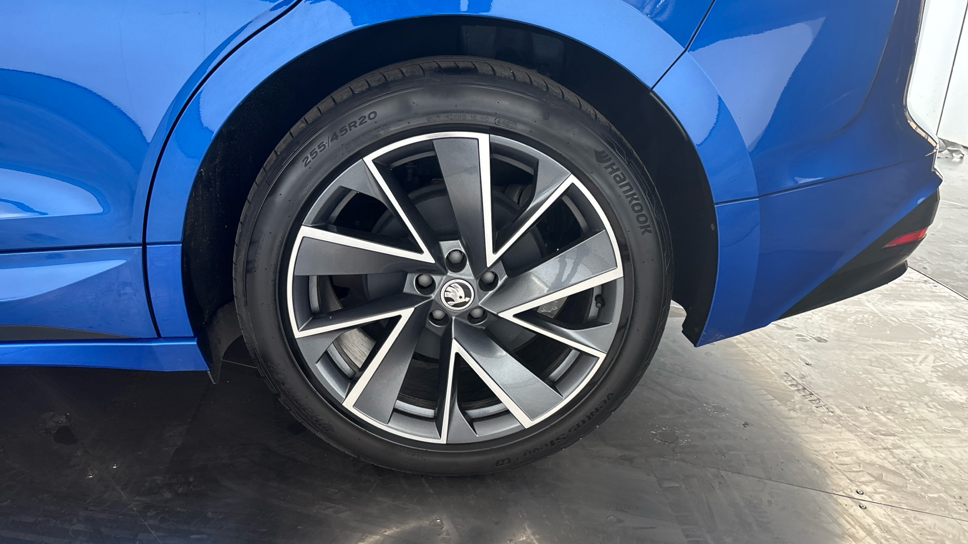 Skoda Enyaq 210kW 85x Sportline Plus 82kWh 4x4 5dr Auto