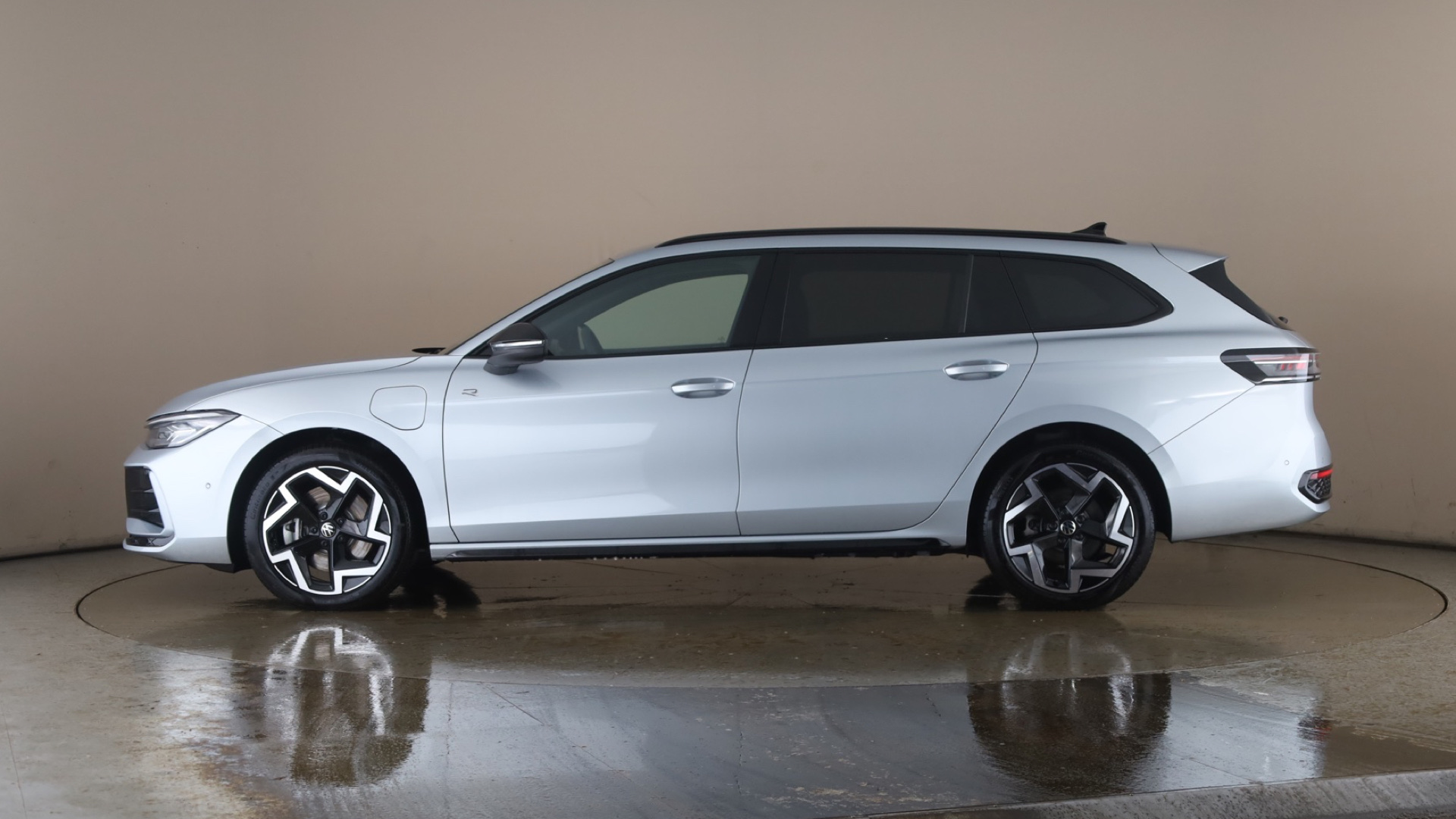 1.5 TSI eHybrid R-Line 5dr DSG [2025]